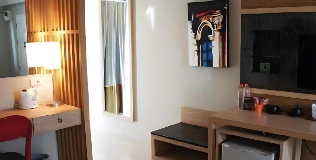 Chinotel Phuket Exteriör bild