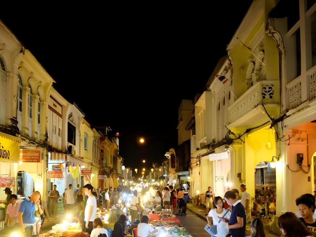 Chinotel Phuket Exteriör bild
