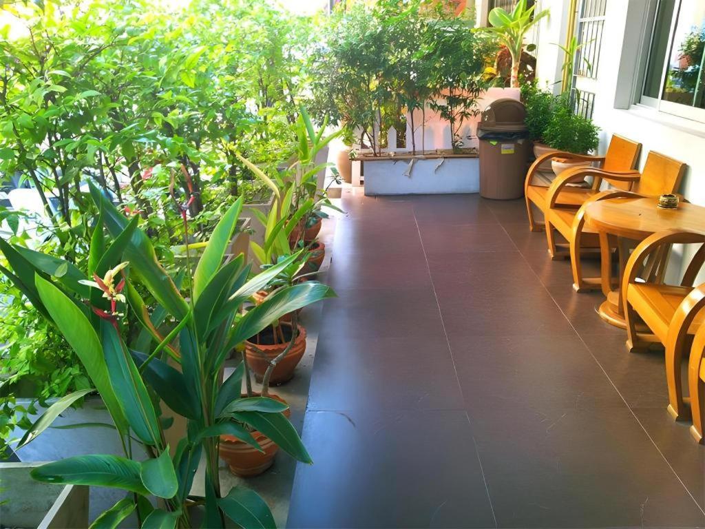 Chinotel Phuket Exteriör bild