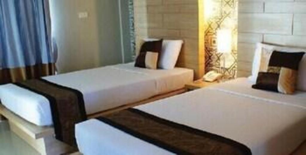 Chinotel Phuket Exteriör bild