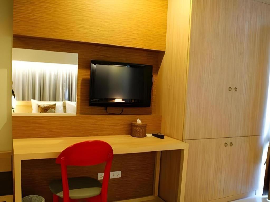 Chinotel Phuket Exteriör bild
