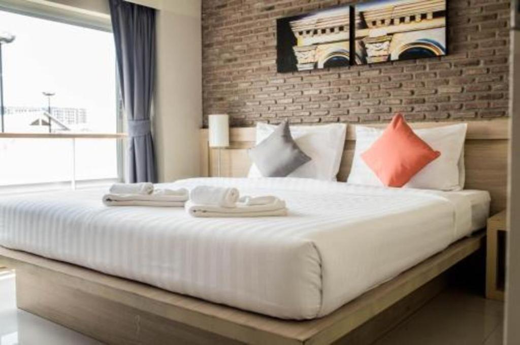 Chinotel Phuket Exteriör bild