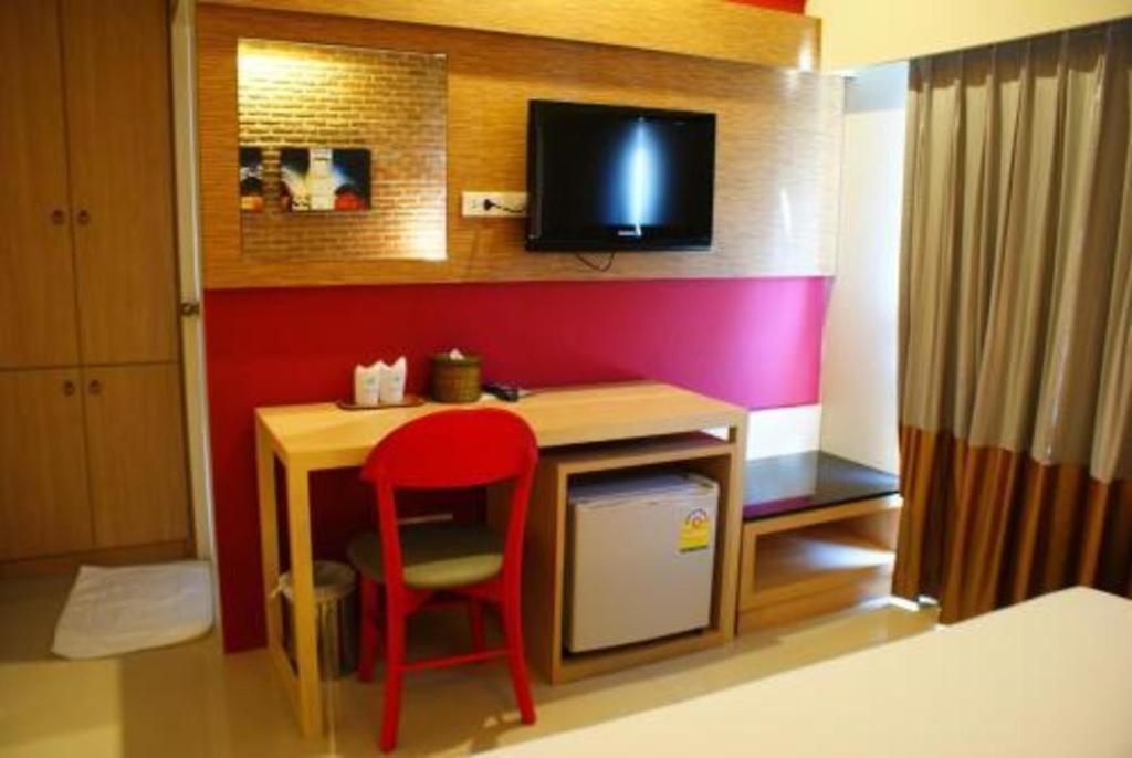 Chinotel Phuket Exteriör bild